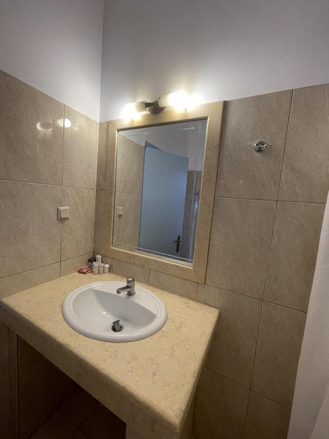 Christina Hotel Μεσογγή Εξωτερικό φωτογραφία